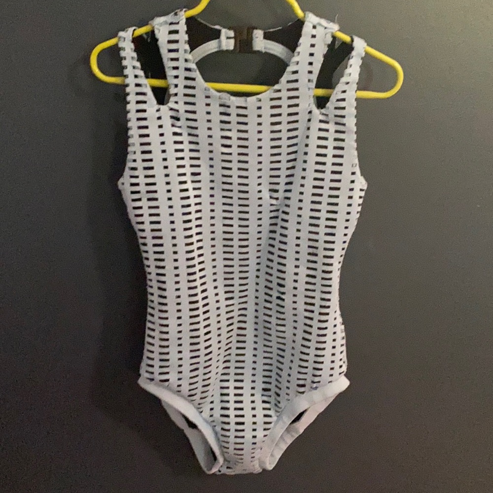Honeycut worn/ fav Leo guessing size 10